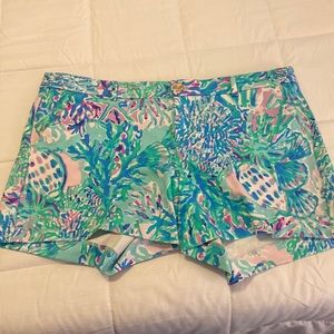 NWOT - Lilly Pulitzer 5” Stretch Callahan shorts